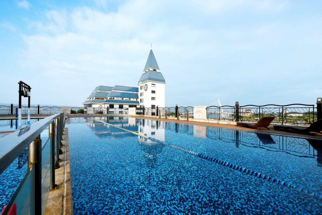 Fullon Hotel Tamsui Fishermen'S Wharf Exterior photo
